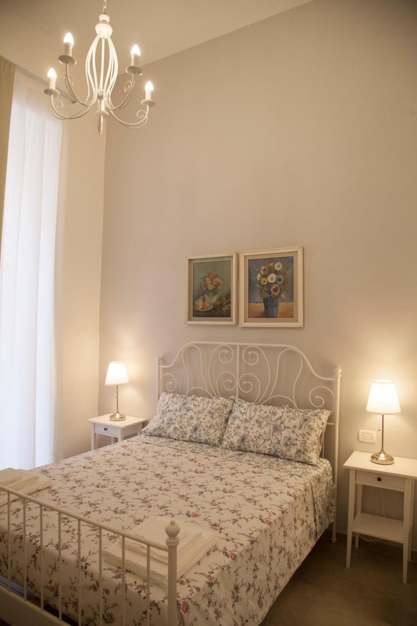 Sanbiagio, 25 Guesthouse Νάπολη Δωμάτιο φωτογραφία
