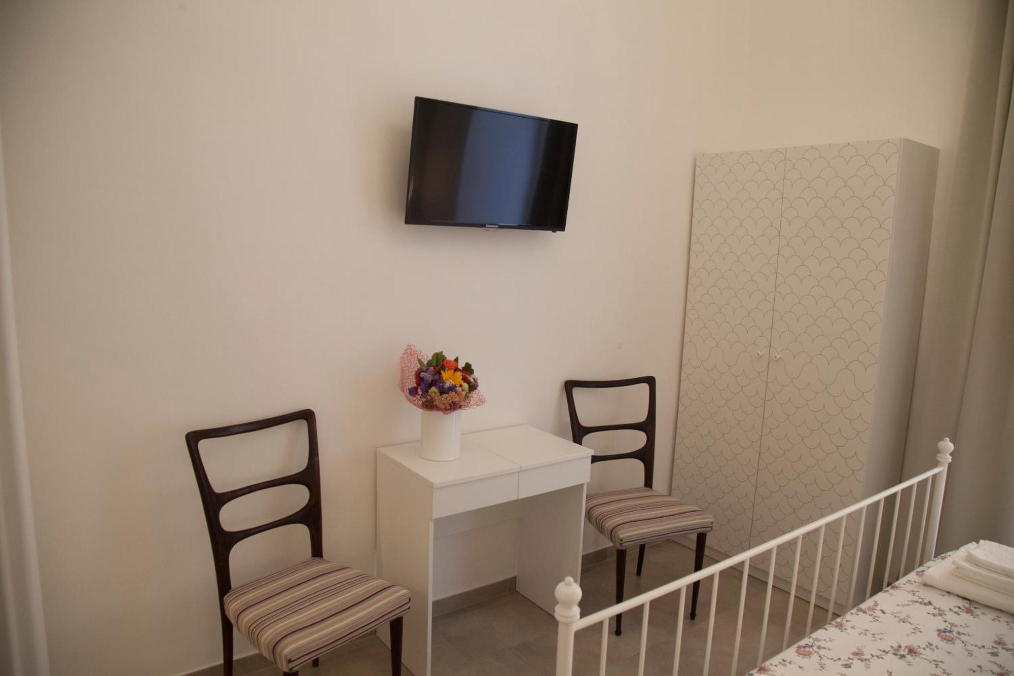 Sanbiagio, 25 Guesthouse Νάπολη Δωμάτιο φωτογραφία