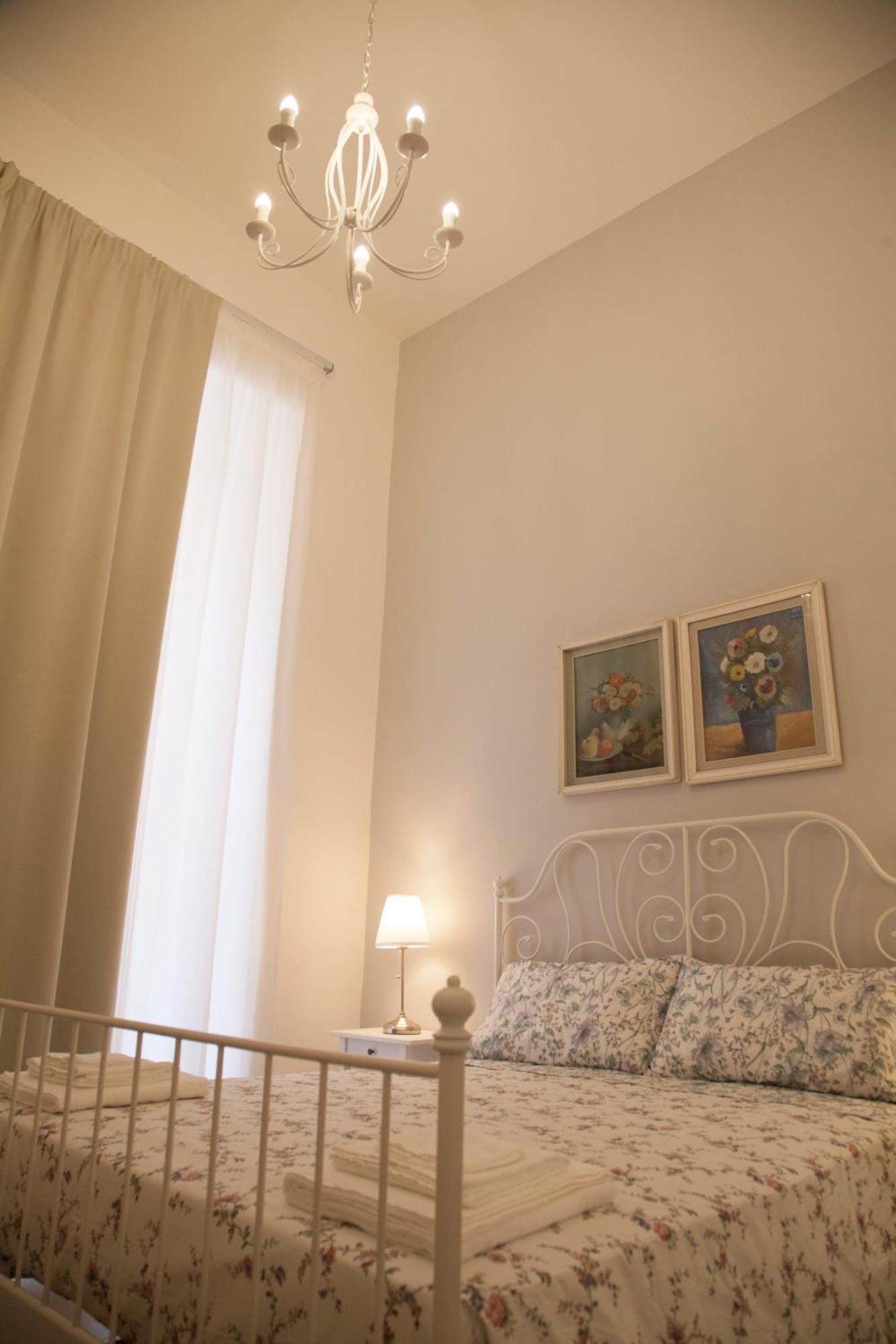 Sanbiagio, 25 Guesthouse Νάπολη Δωμάτιο φωτογραφία